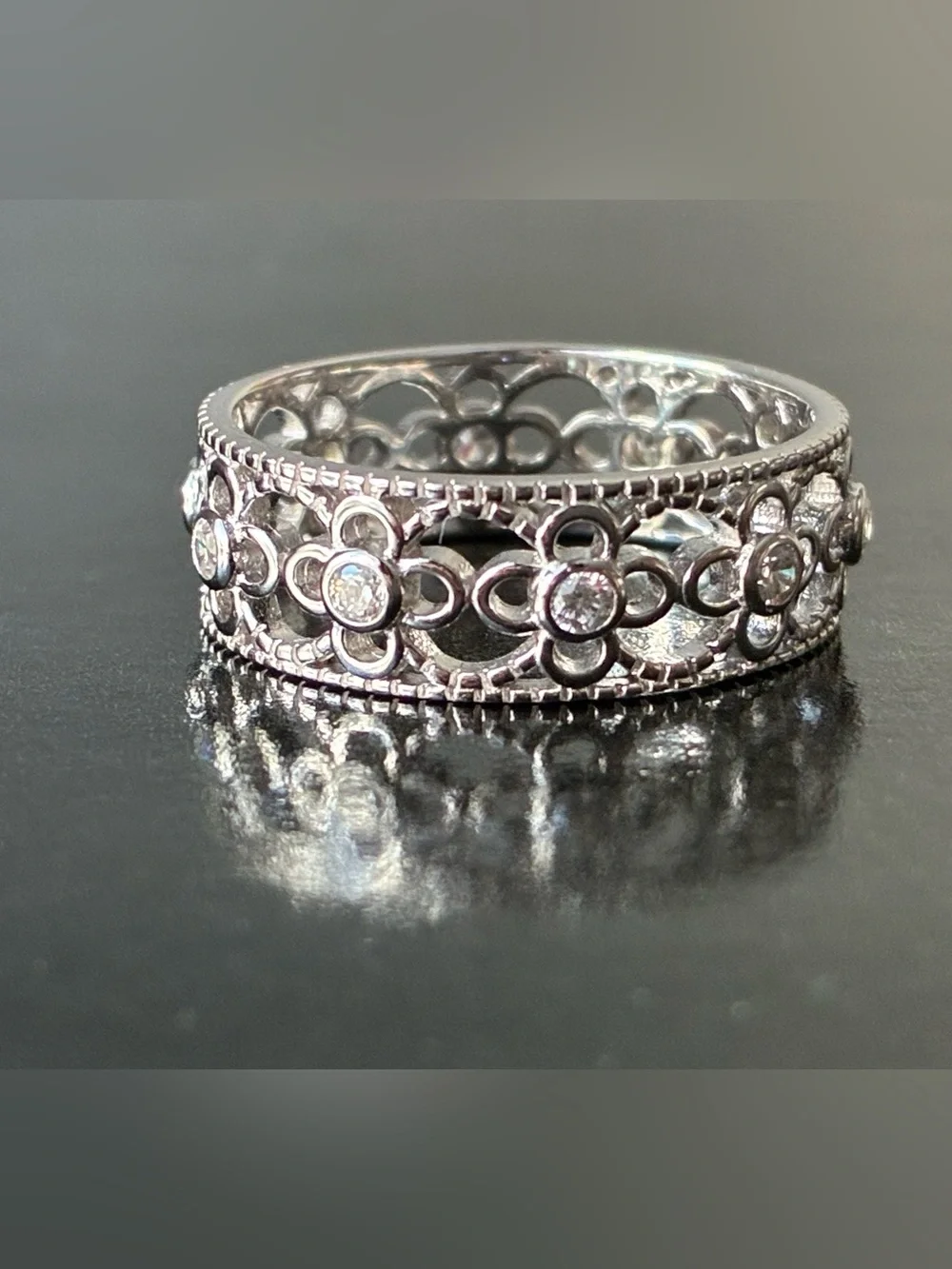Sterling Silver Floral Band Ring Sz 8